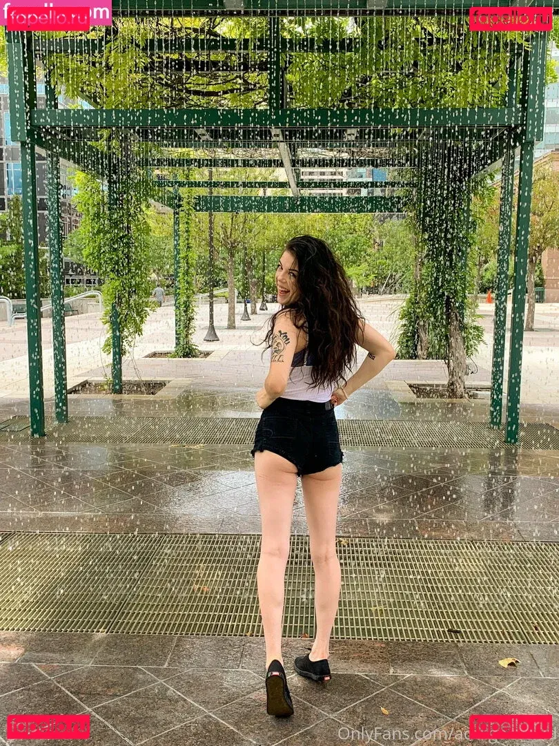 addigoeswild Onlyfans Photo Gallery 