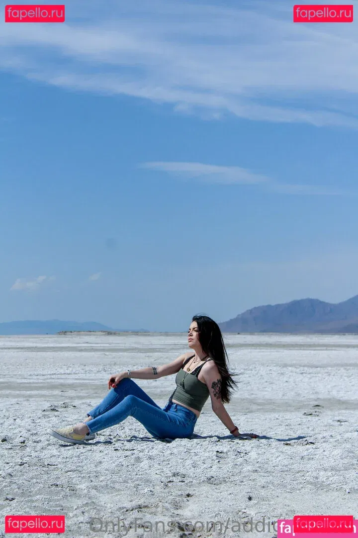 addigoeswild Onlyfans Photo Gallery 