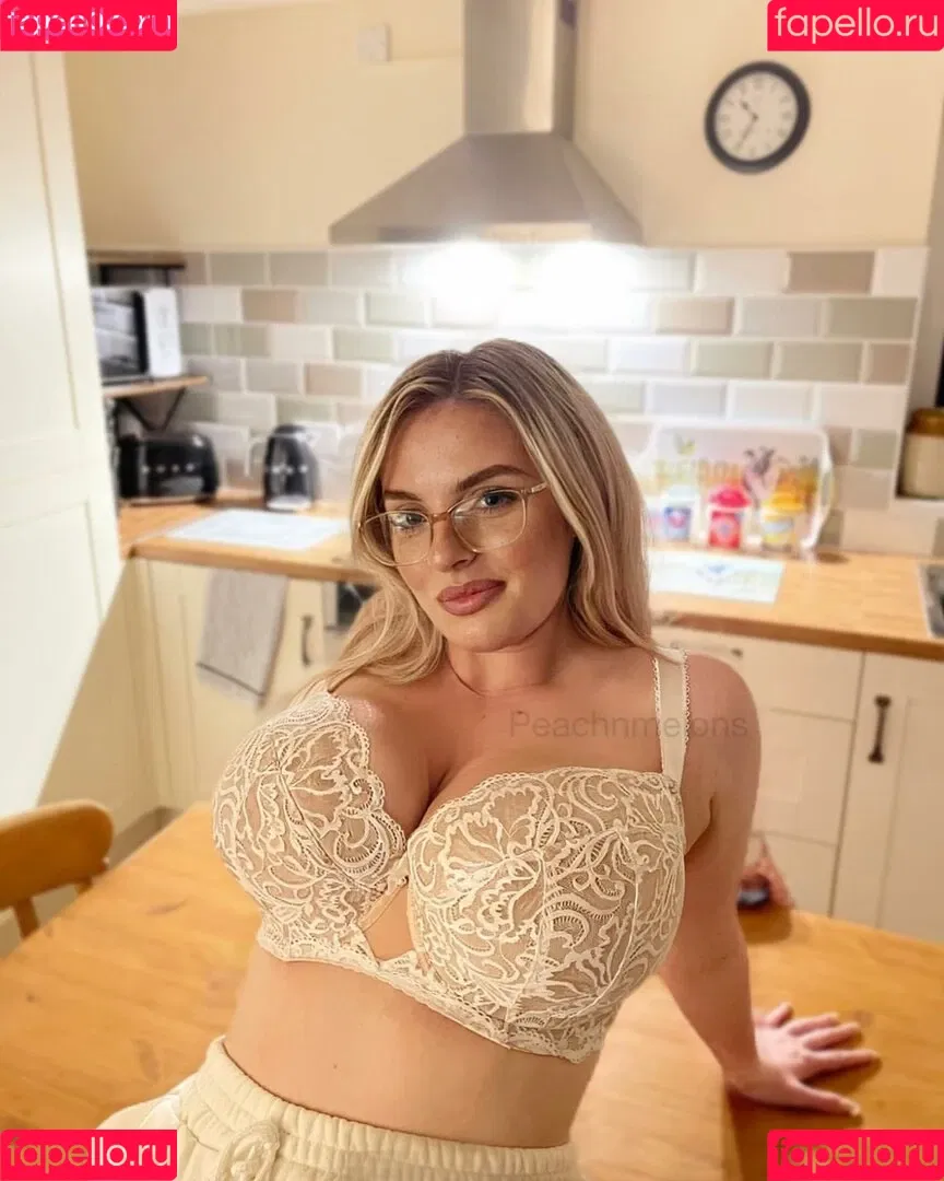 peachnmelons Onlyfans Photo Gallery 