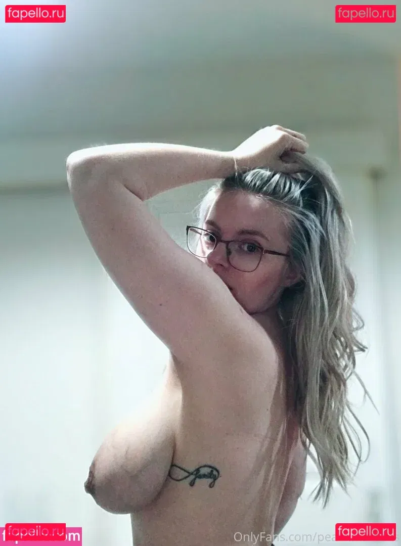 peachnmelons Onlyfans Photo Gallery 