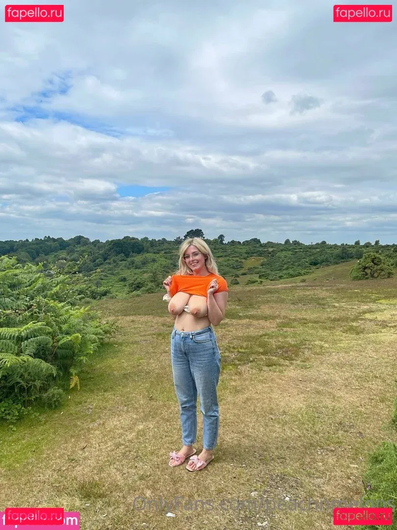 peachnmelons Onlyfans Photo Gallery 