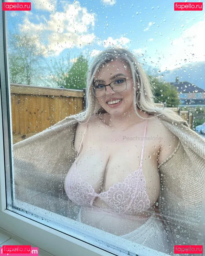 peachnmelons Onlyfans Photo Gallery 