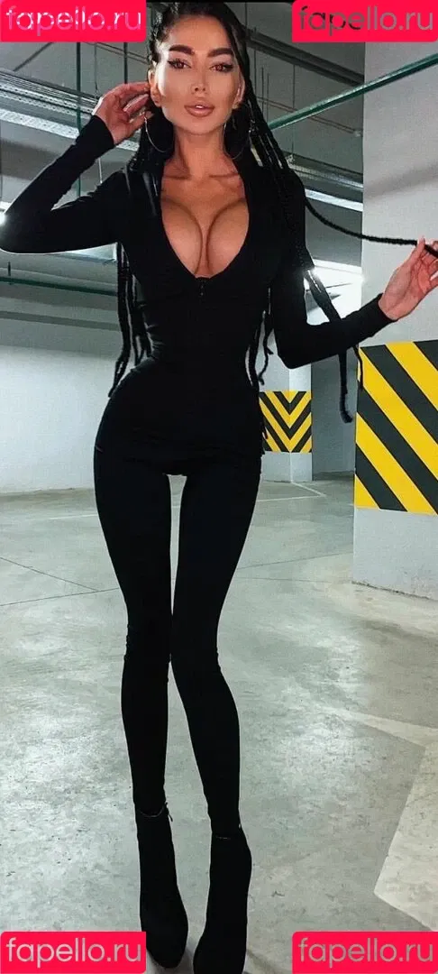 Alena Omovich Onlyfans Photo Gallery 