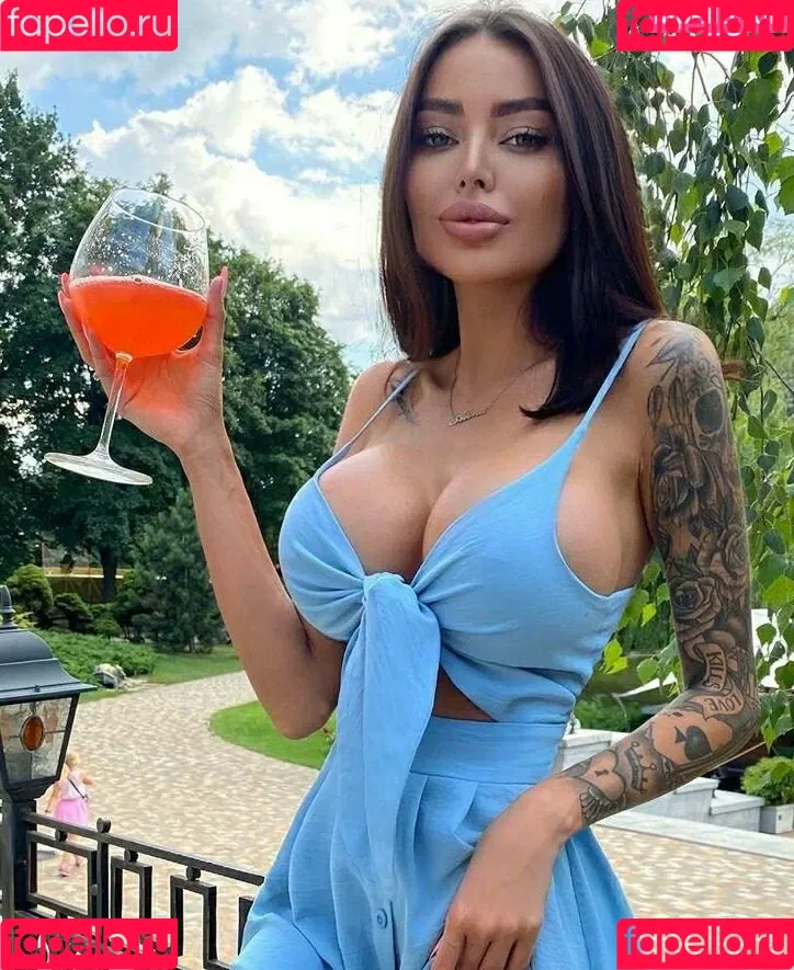 Alena Omovich Onlyfans Photo Gallery 