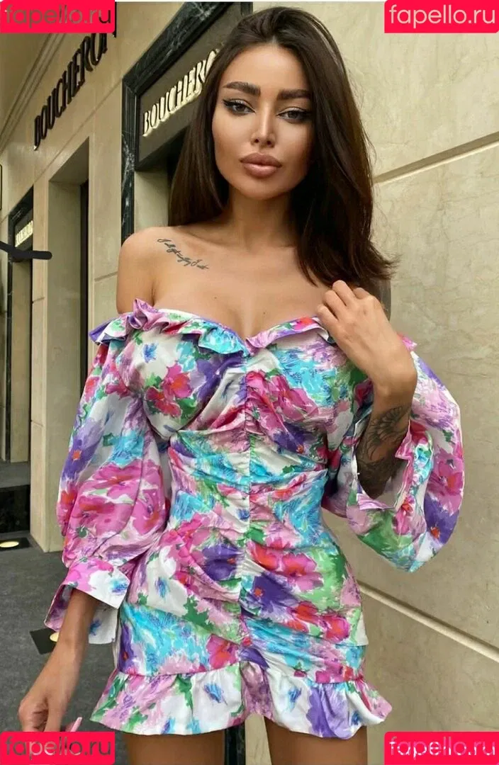 Alena Omovich Onlyfans Photo Gallery 