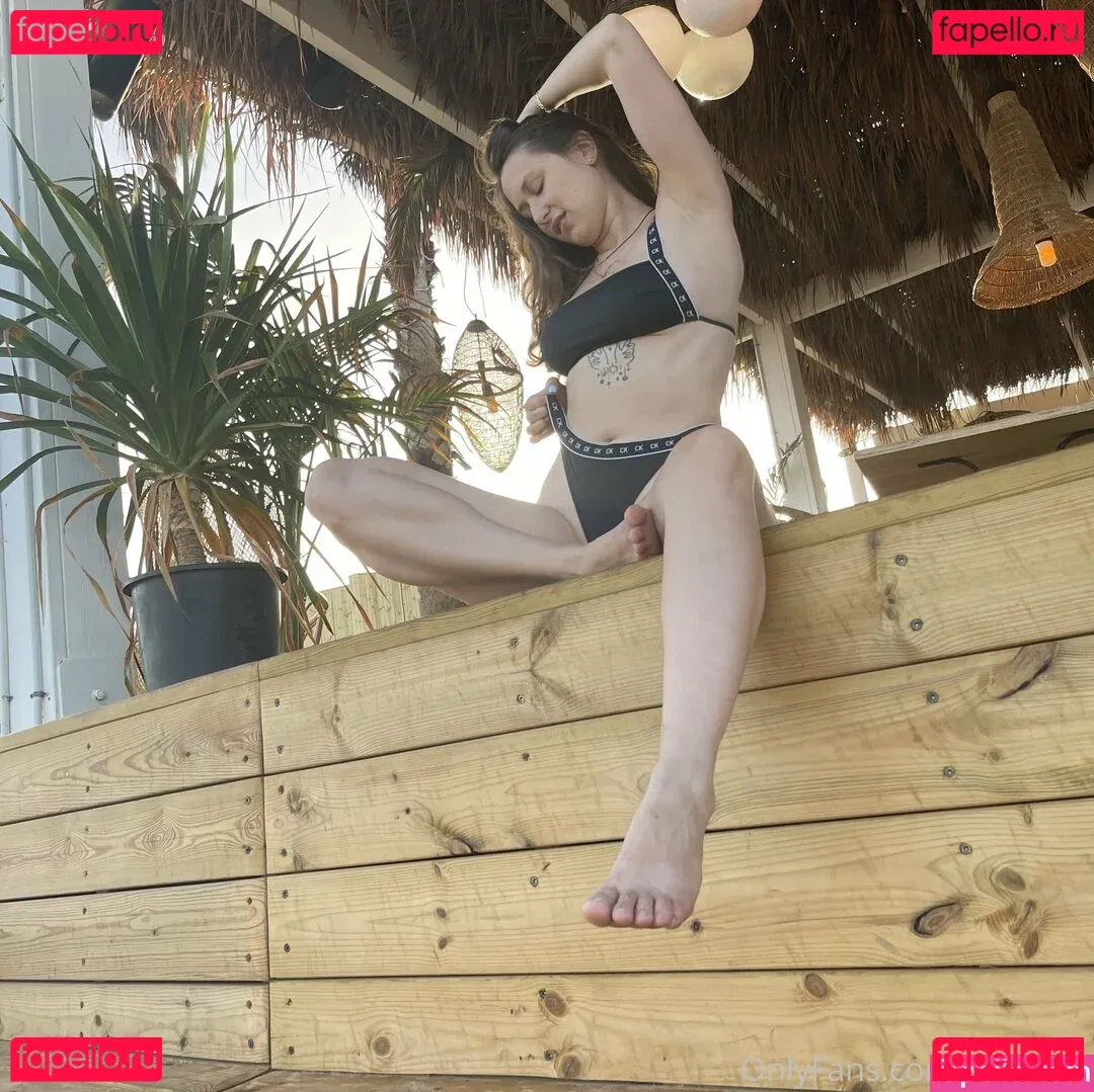 True Elianna Onlyfans Photo Gallery 