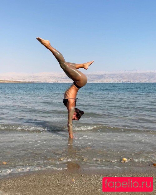 Tribevinyasa Nude Onlyfans Photo 5