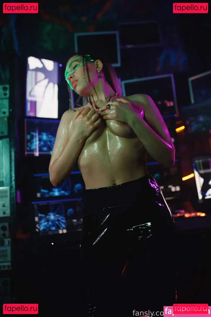 Lera Valerianka Onlyfans Photo Gallery 