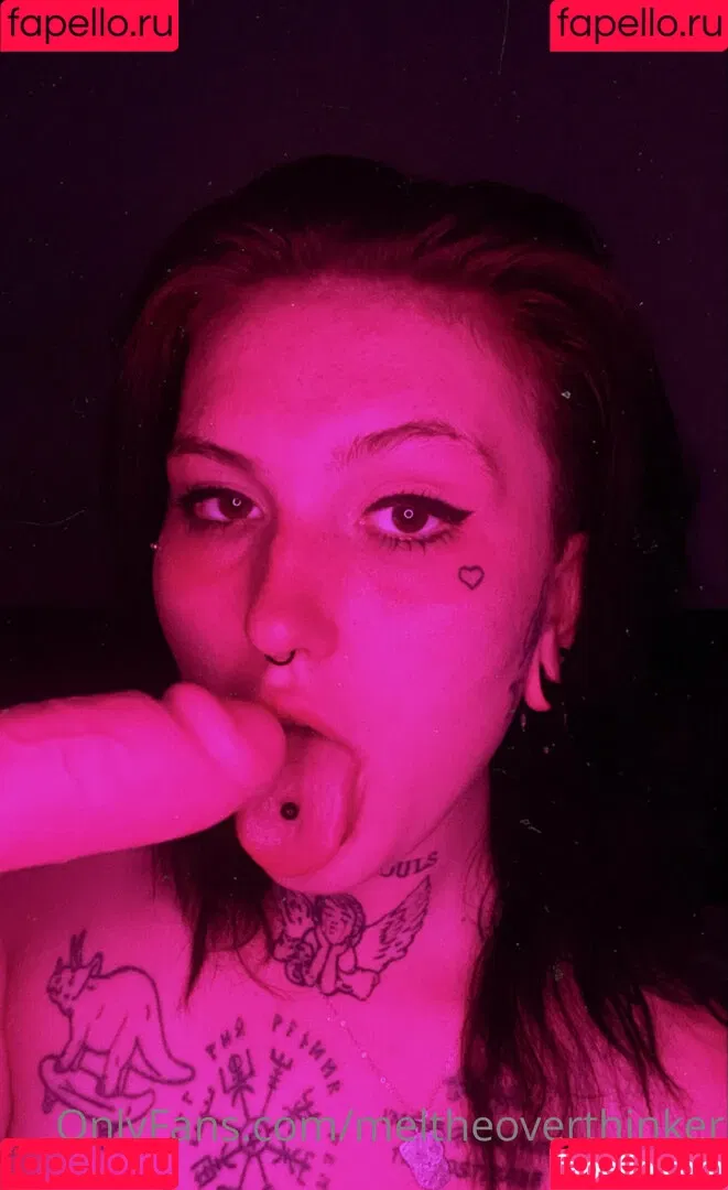 meltheoverthinker Onlyfans Photo Gallery 