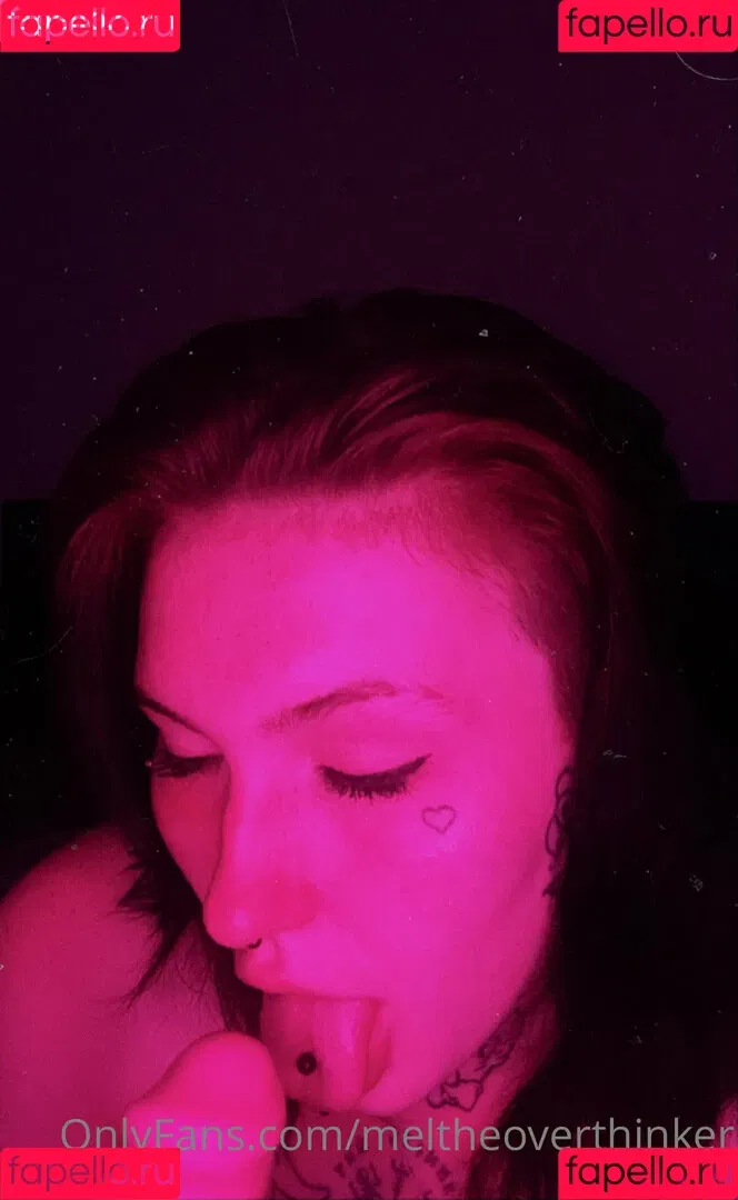 meltheoverthinker Onlyfans Photo Gallery 