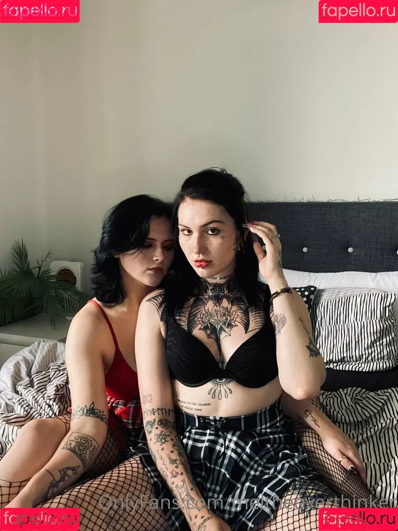 meltheoverthinker Onlyfans Photo Gallery 