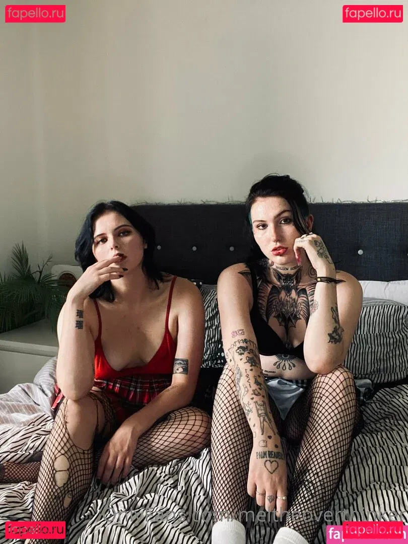 meltheoverthinker Onlyfans Photo Gallery 