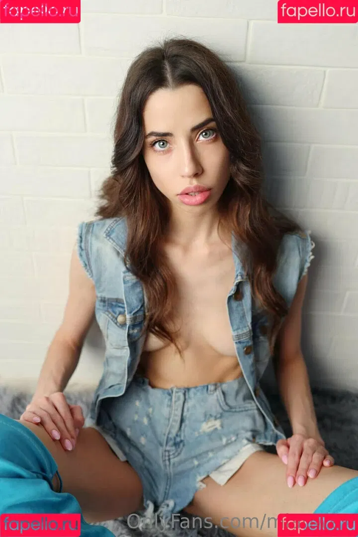 miaowen Onlyfans Photo Gallery 