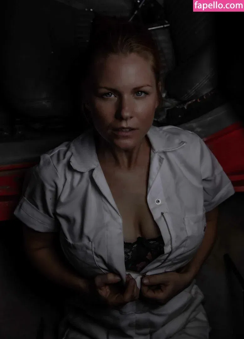 Carrie Keagan Onlyfans Photo Gallery 