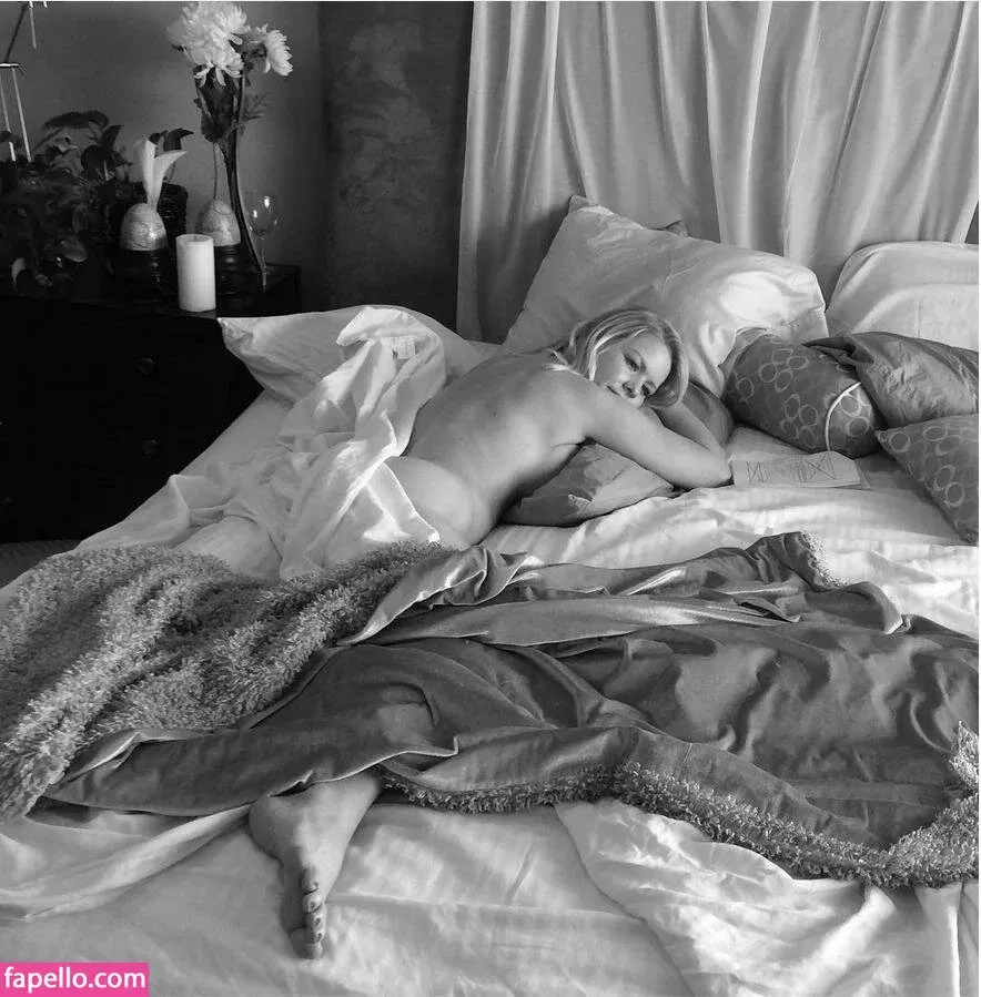 Carrie Keagan Onlyfans Photo Gallery 