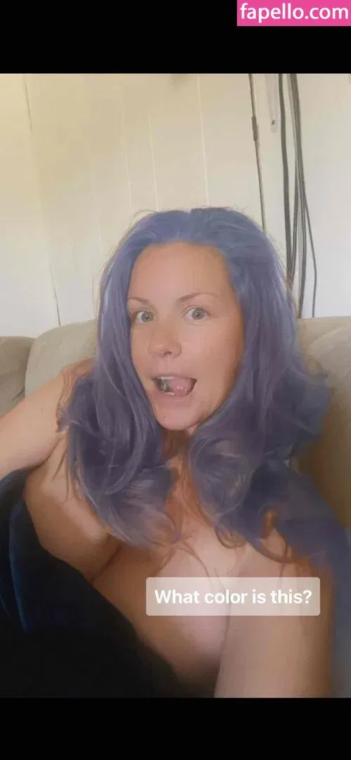 Carrie Keagan Onlyfans Photo Gallery 