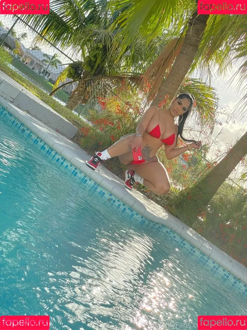goldendoll Onlyfans Photo Gallery 