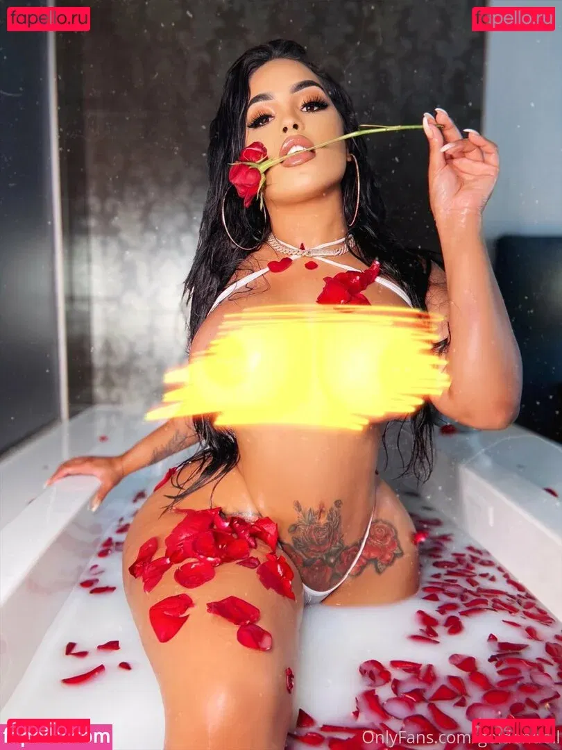 goldendoll Onlyfans Photo Gallery 