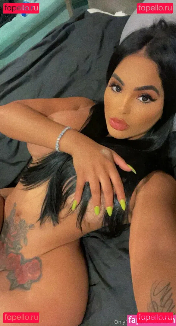 goldendoll Onlyfans Photo Gallery 