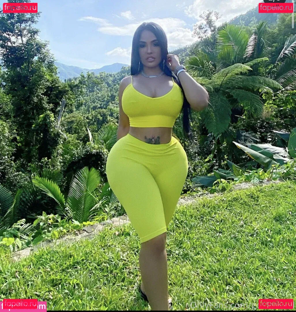 goldendoll Onlyfans Photo Gallery 