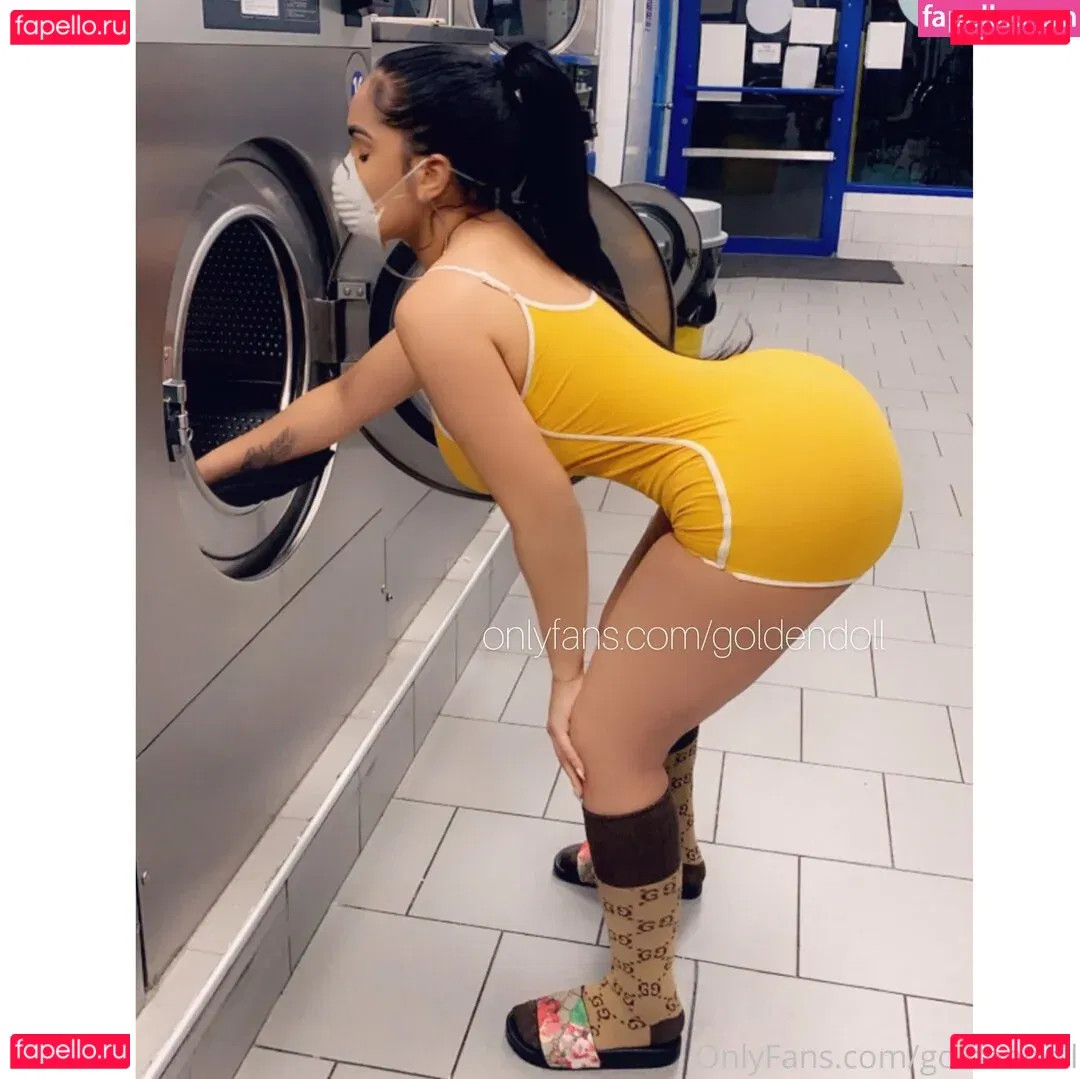 goldendoll Onlyfans Photo Gallery 