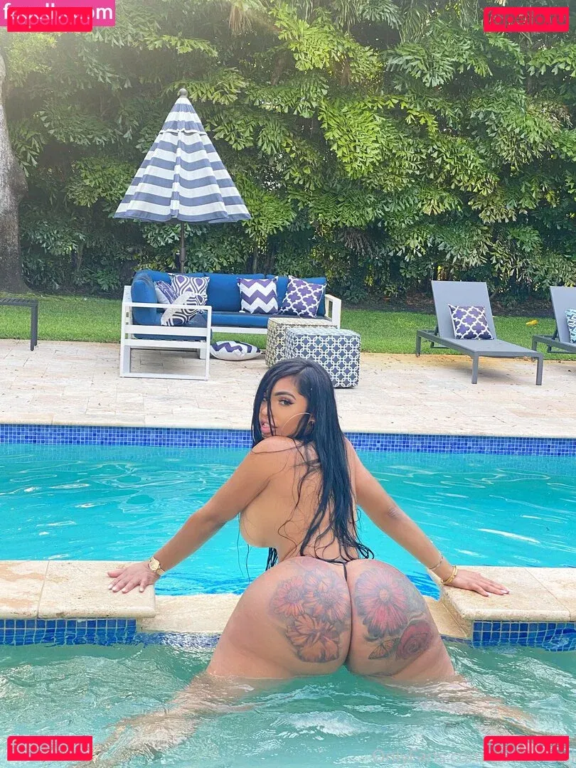 goldendoll Onlyfans Photo Gallery 