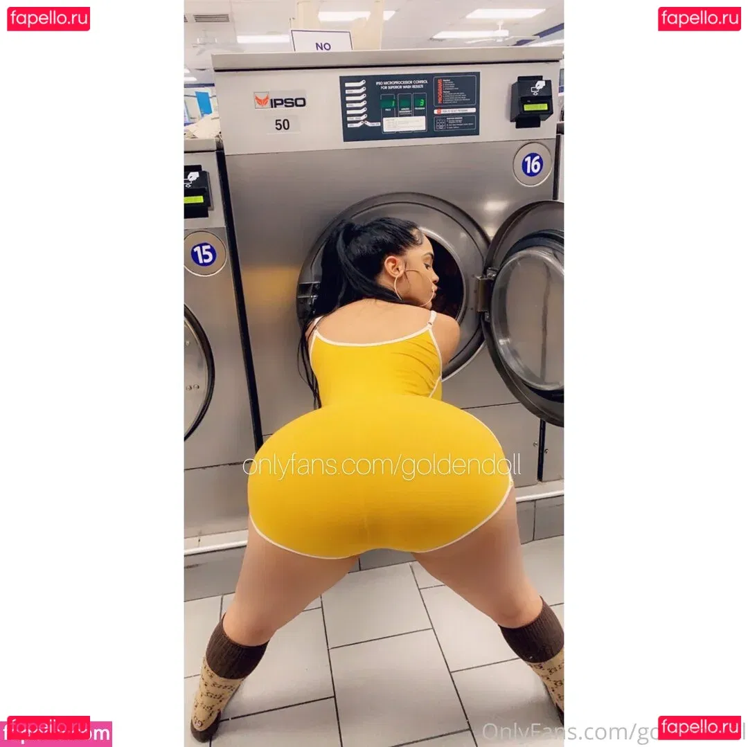 goldendoll Onlyfans Photo Gallery 