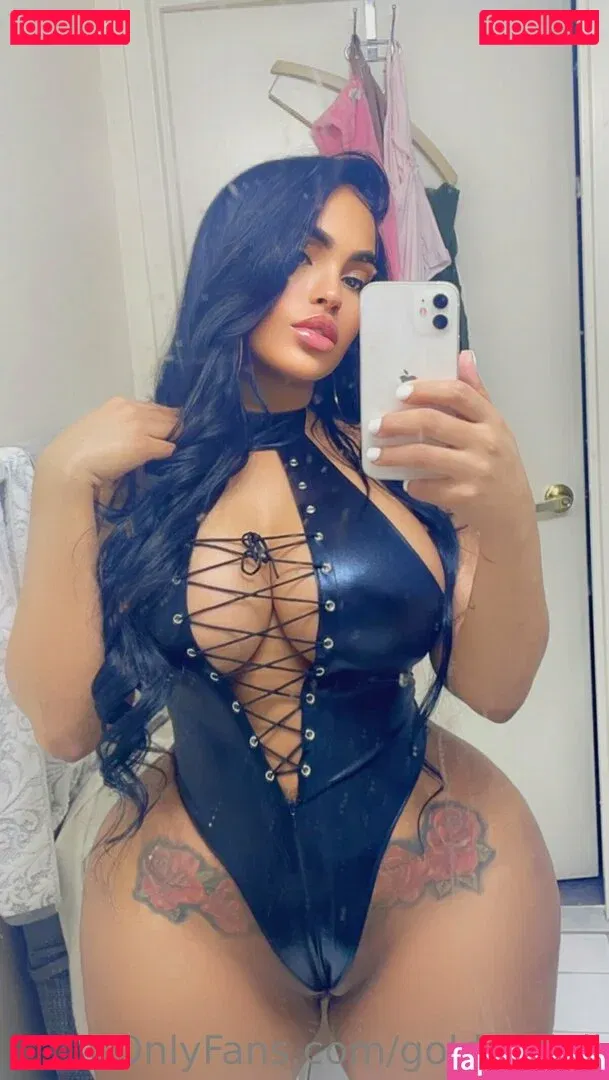 goldendoll Onlyfans Photo Gallery 