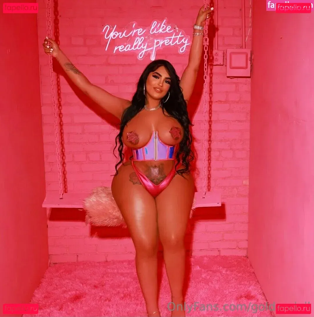 goldendoll Onlyfans Photo Gallery 