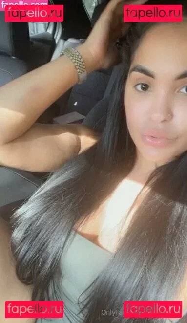 goldendoll Onlyfans Photo Gallery 