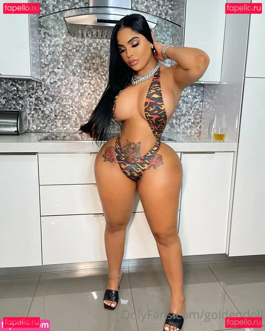 goldendoll Onlyfans Photo Gallery 