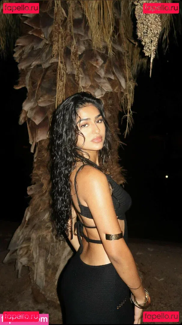 Shreya Verma Onlyfans Photo Gallery 