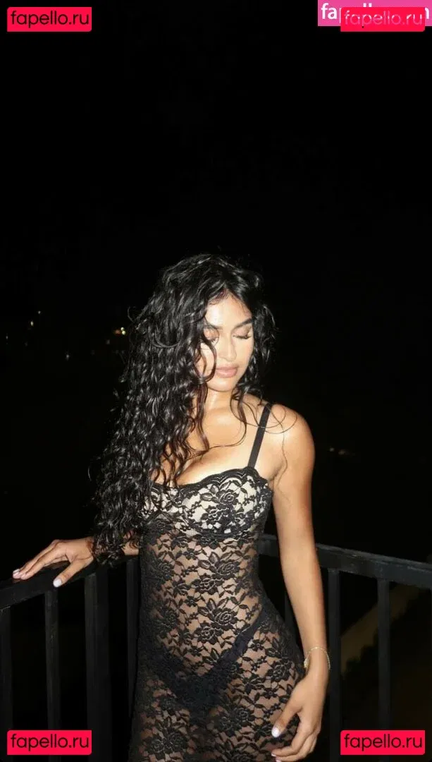 Shreya Verma Onlyfans Photo Gallery 