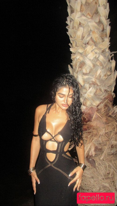 Shreya Verma Nude Onlyfans Photo 33