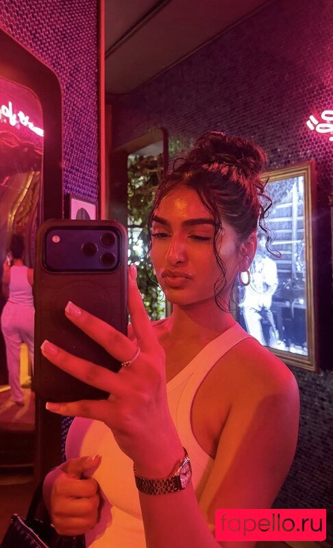 Shreya Verma Nude Onlyfans Photo 30