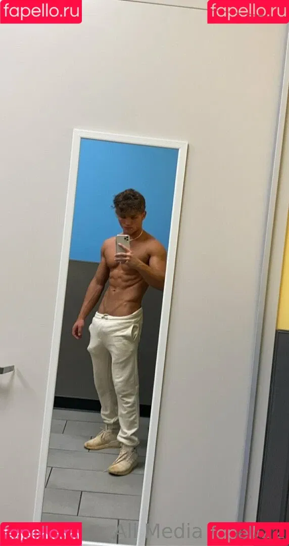 taylorsfree Onlyfans Photo Gallery 