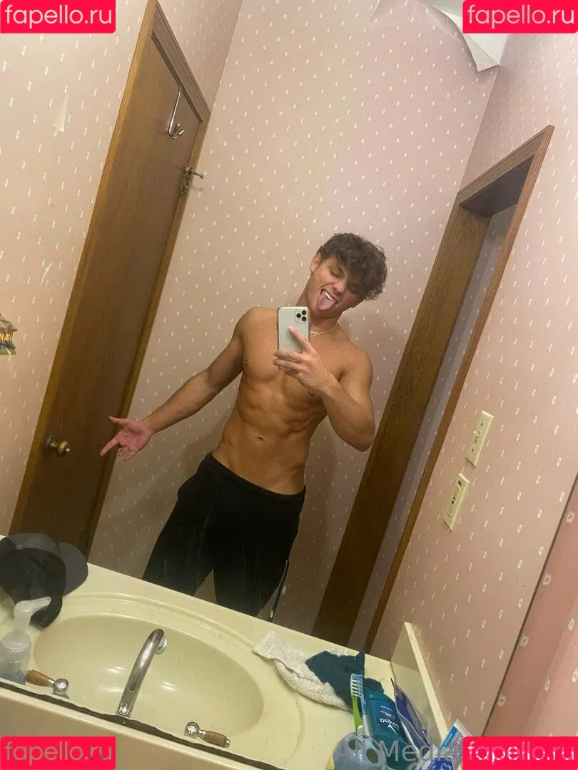 taylorsfree Onlyfans Photo Gallery 