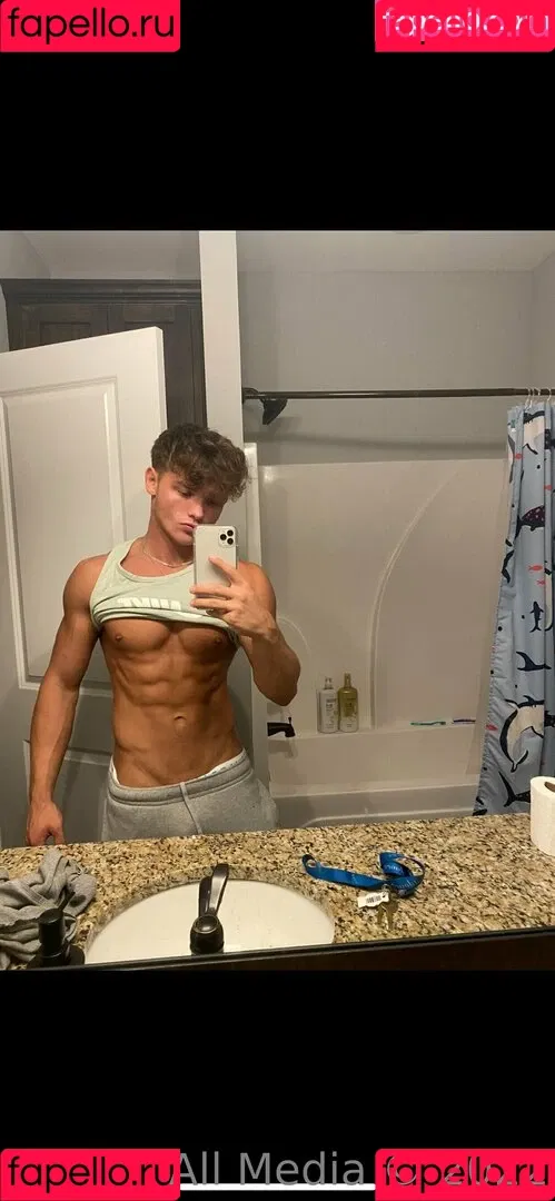 taylorsfree Onlyfans Photo Gallery 