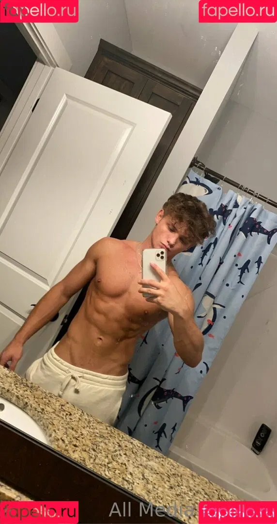taylorsfree Onlyfans Photo Gallery 