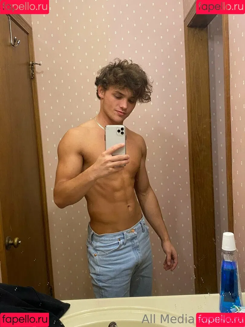 taylorsfree Onlyfans Photo Gallery 