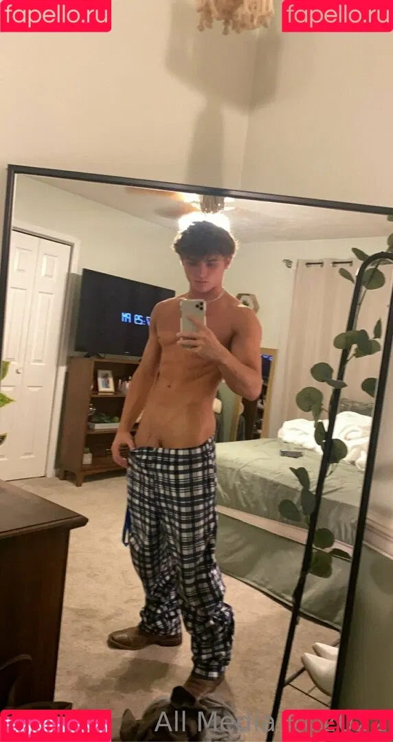 taylorsfree Onlyfans Photo Gallery 