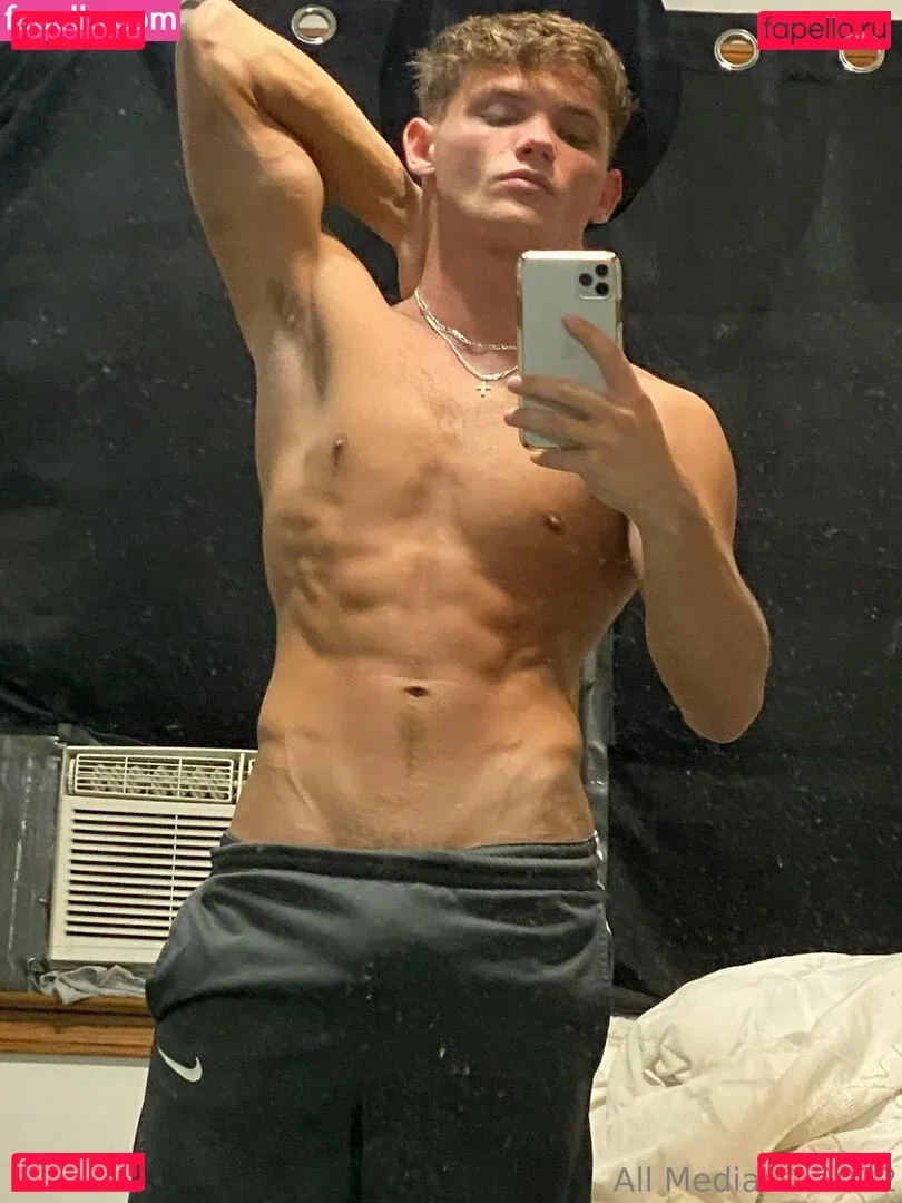 taylorsfree Onlyfans Photo Gallery 