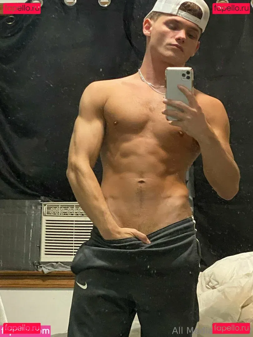 taylorsfree Onlyfans Photo Gallery 