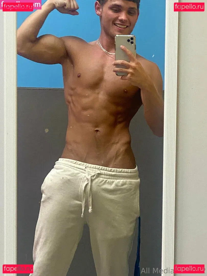 taylorsfree Onlyfans Photo Gallery 