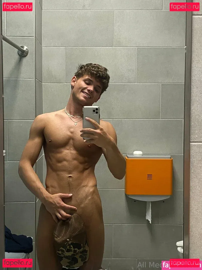 taylorsfree Onlyfans Photo Gallery 