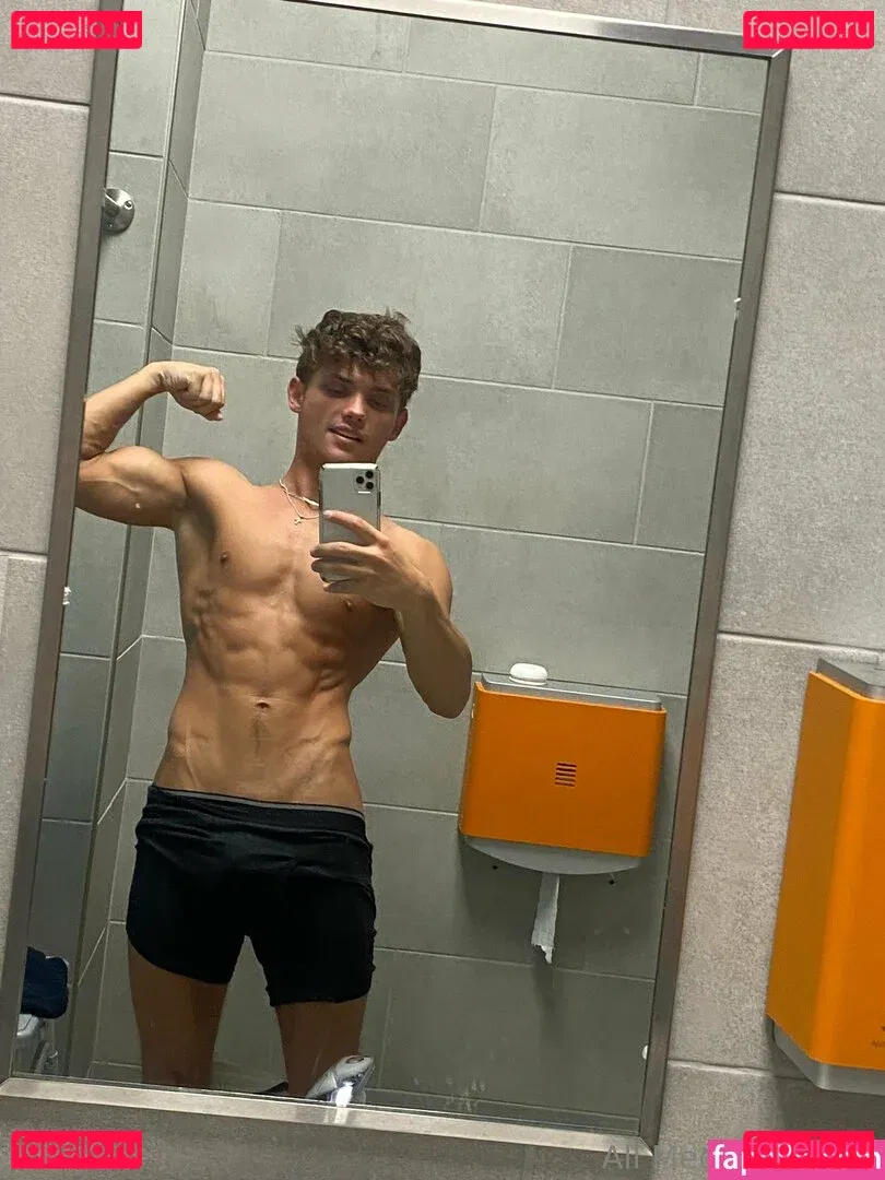 taylorsfree Onlyfans Photo Gallery 