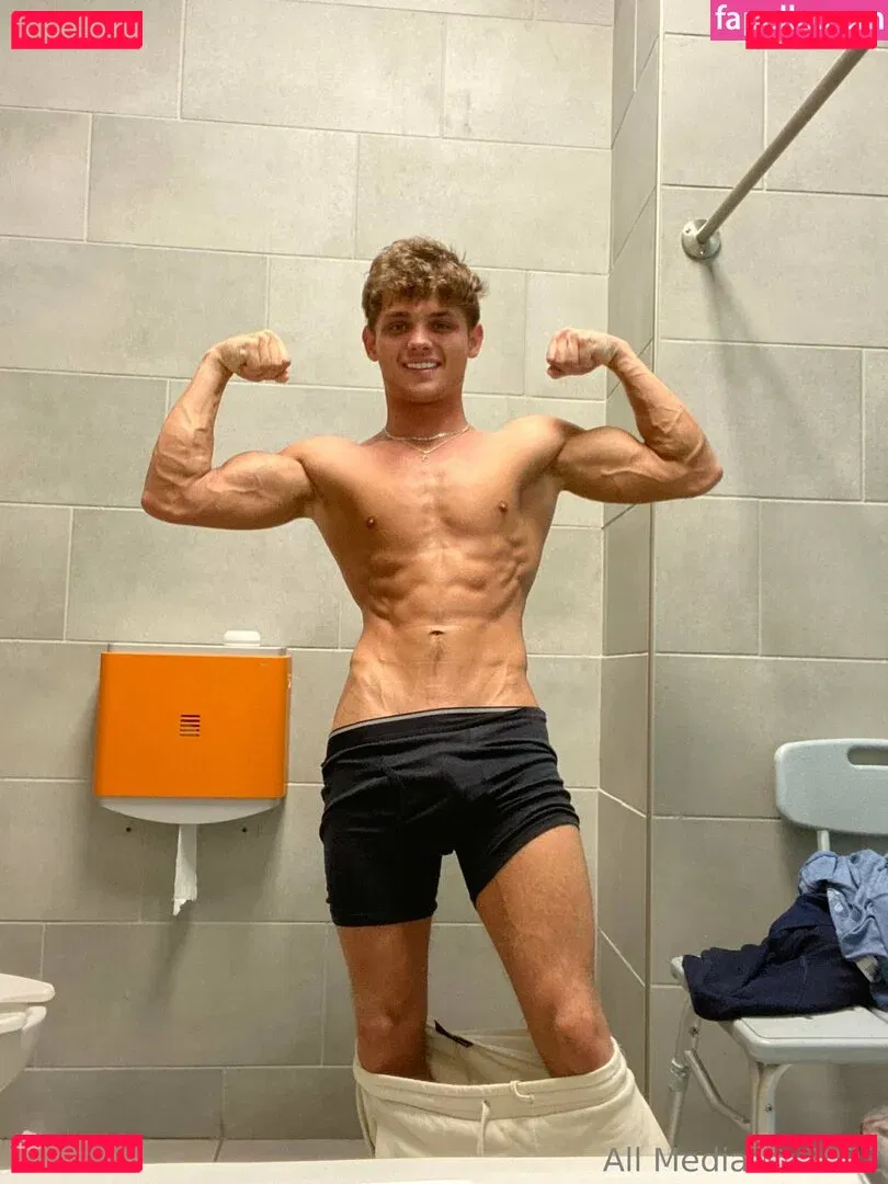 taylorsfree Onlyfans Photo Gallery 