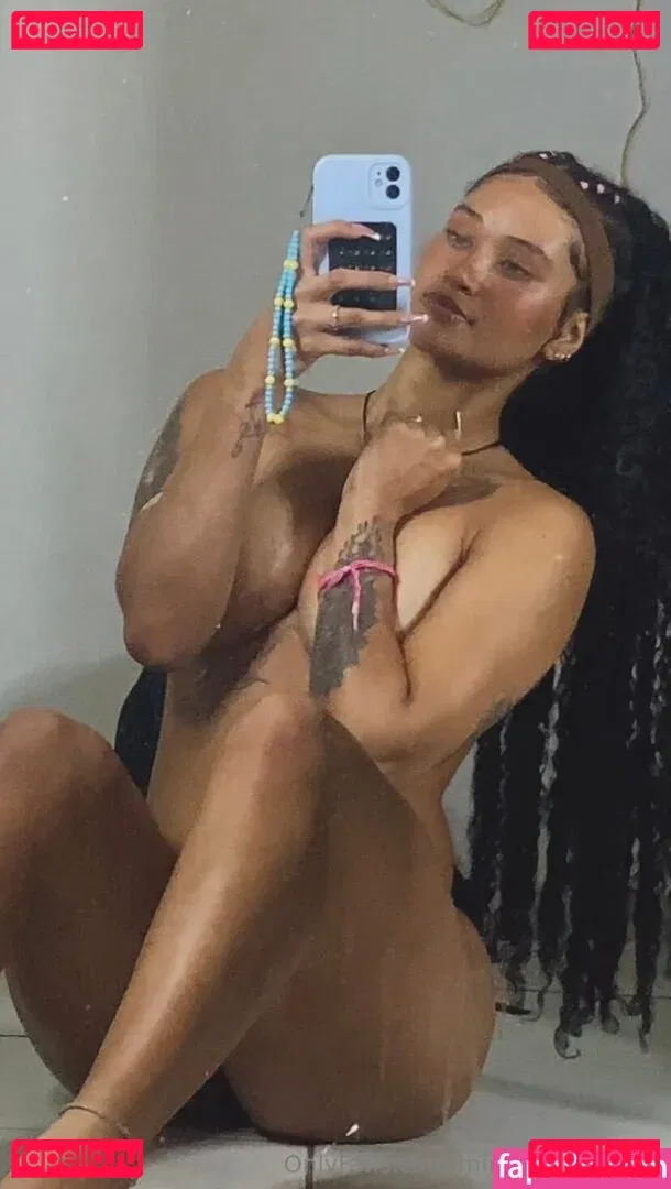 Mirella Santtanna Onlyfans Photo Gallery 