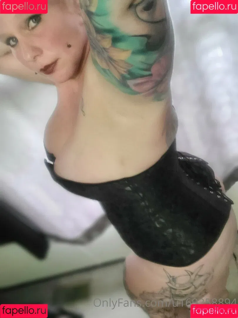 bigbootymandyj1981 Onlyfans Photo Gallery 