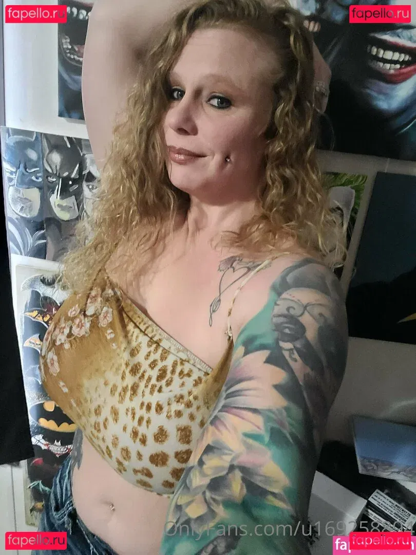 bigbootymandyj1981 Onlyfans Photo Gallery 